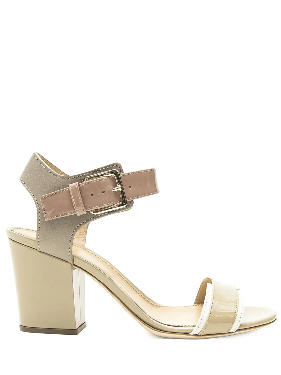 Босоножки кожаные