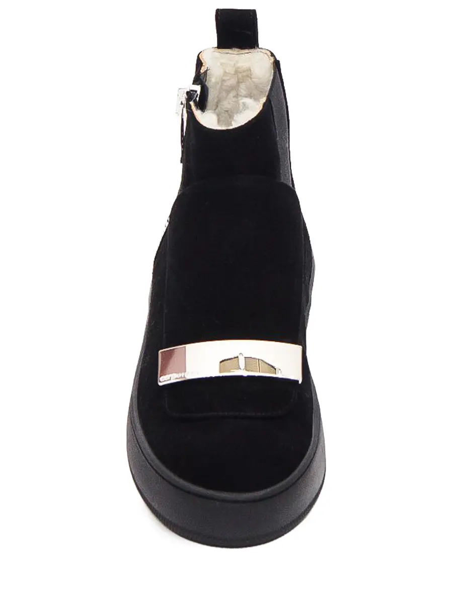 Ботинки замшевые на меху