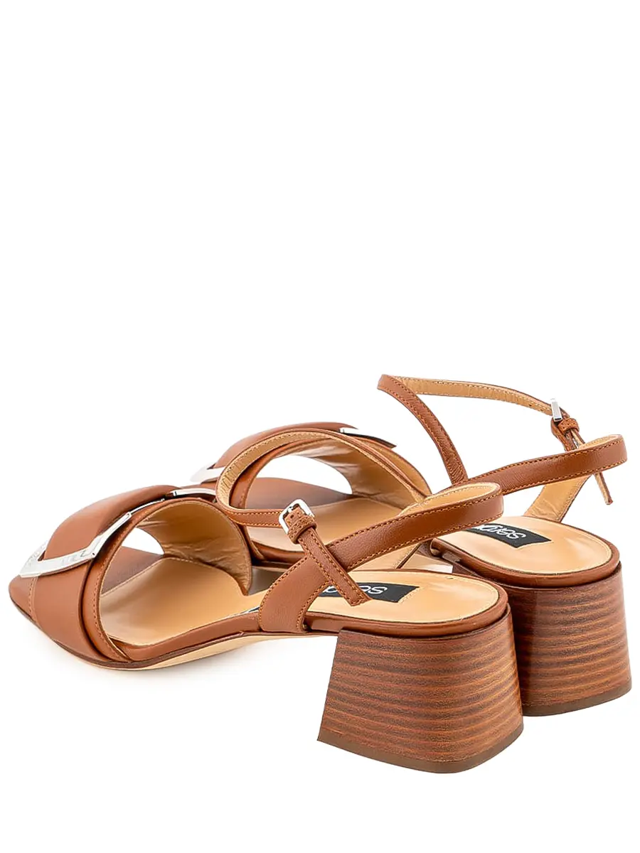 Босоножки кожаные