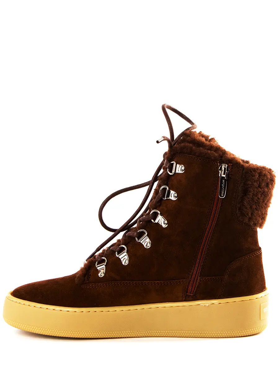 Ботинки замшевые