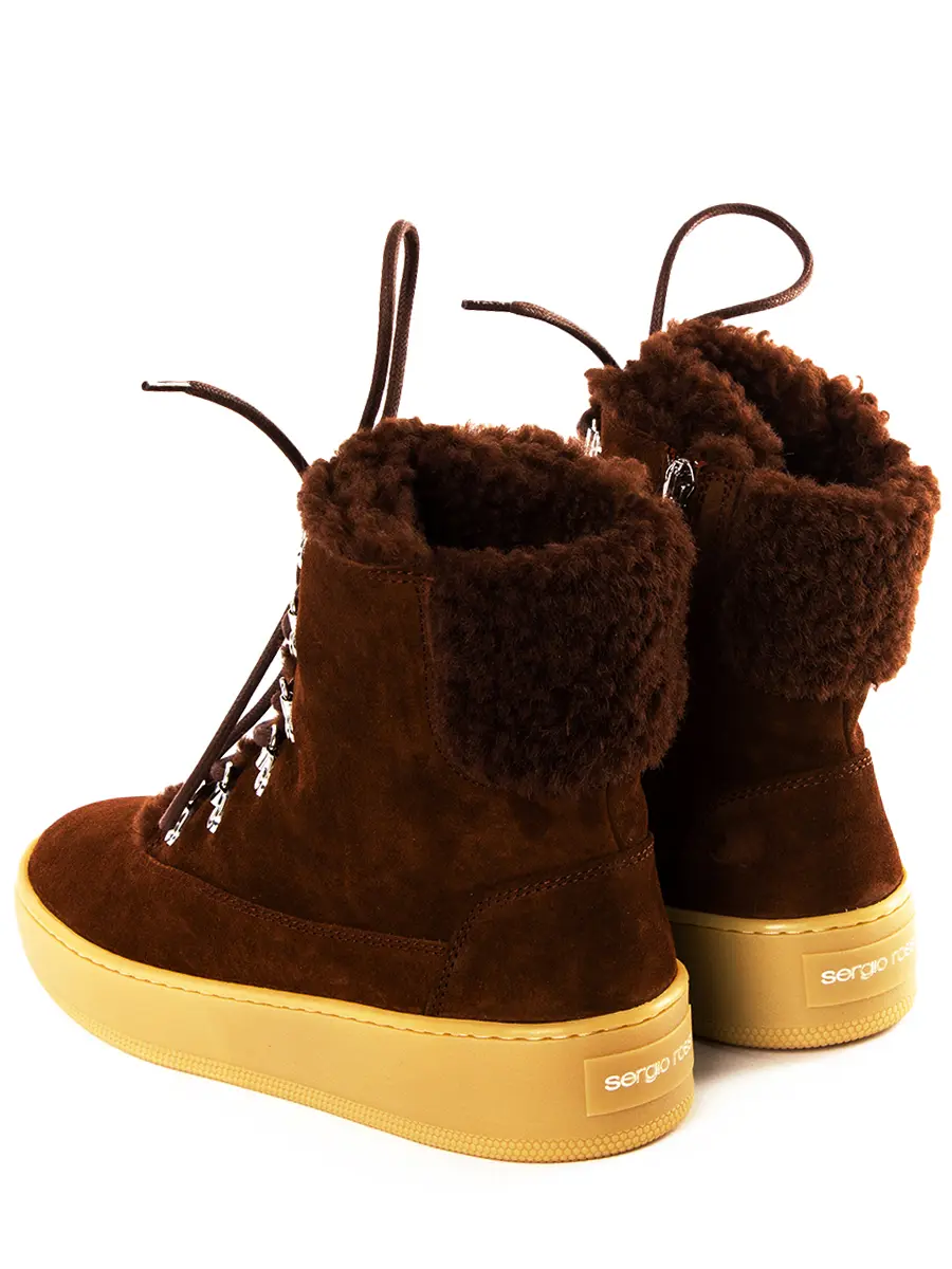 Ботинки замшевые