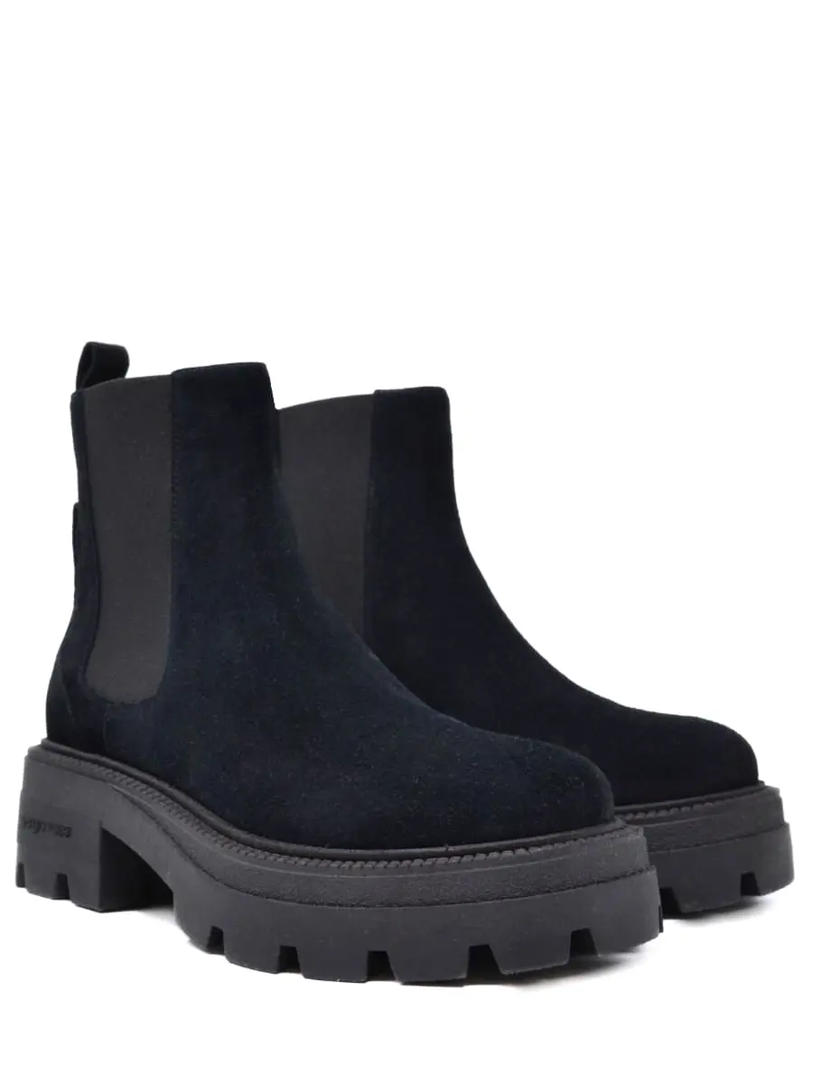 Ботинки замшевые