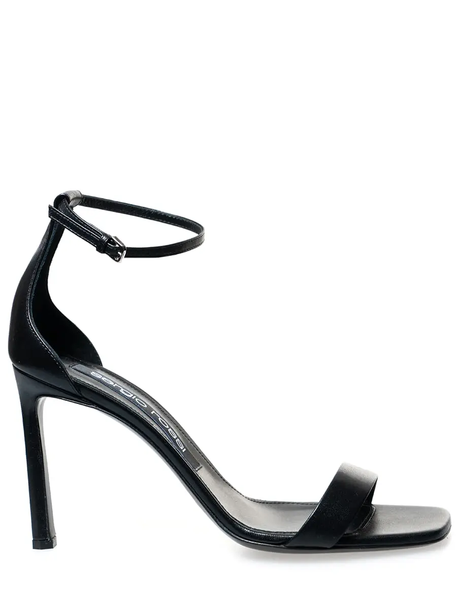 Босоножки кожаные