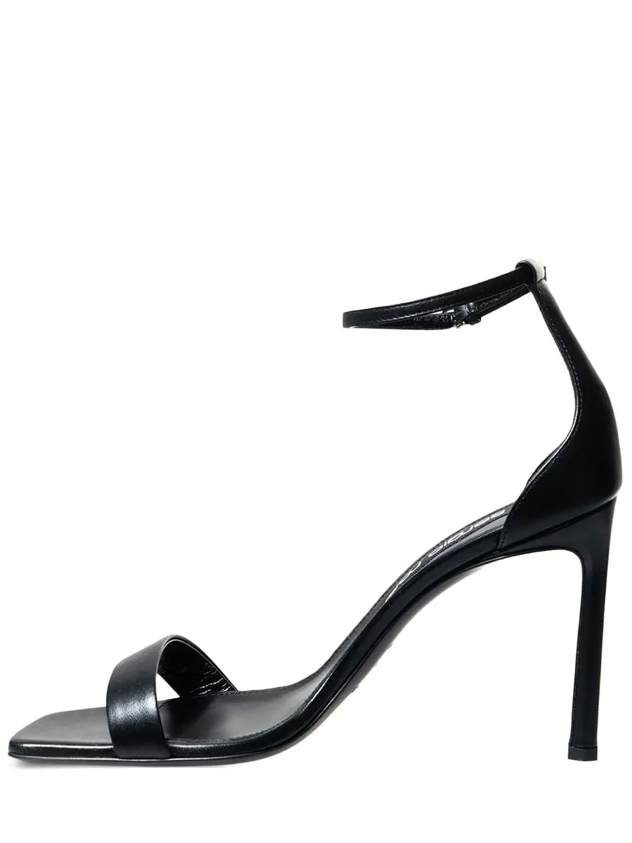 Босоножки кожаные