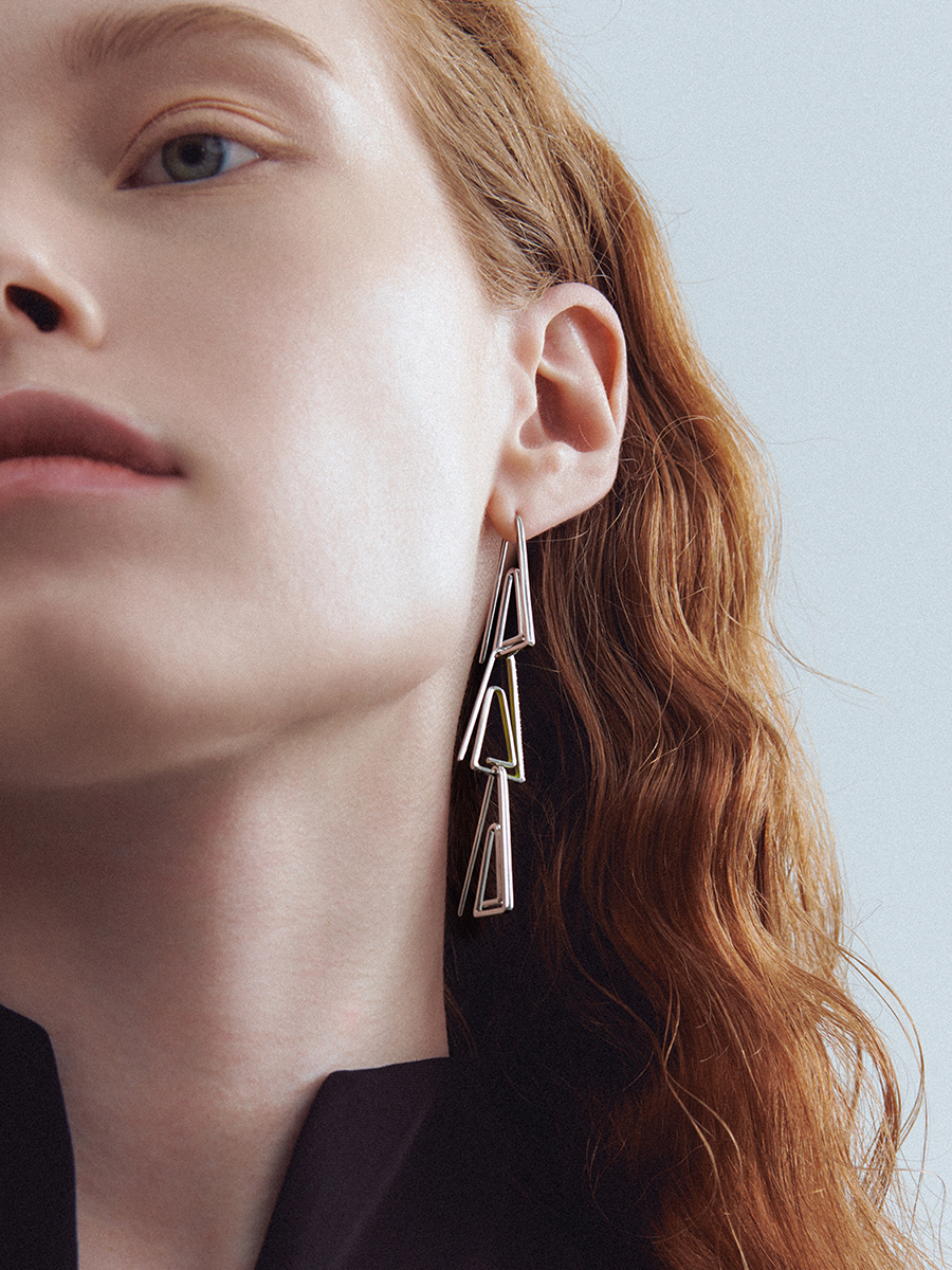 Серьги-скрепки в белом золоте