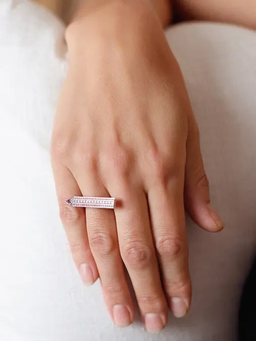 Кольцо-карандаш в белом золоте MAYA GEMSTONES