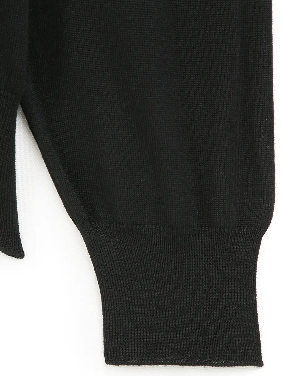 Пуловер шерстяной