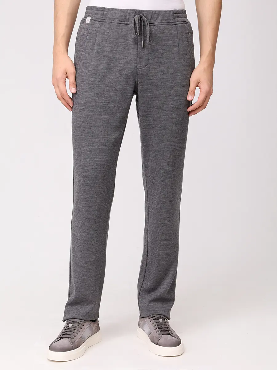 Костюм шерстяной