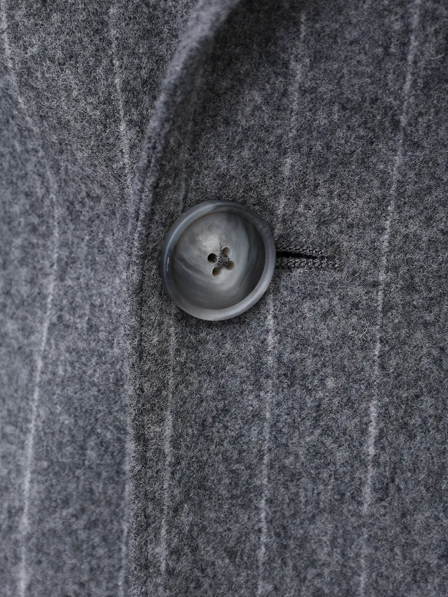 Костюм в полоску