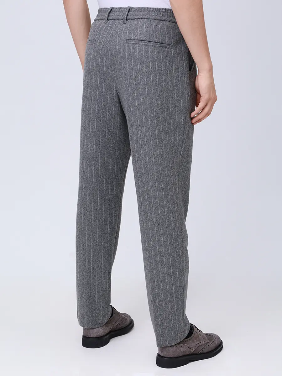 Костюм в полоску