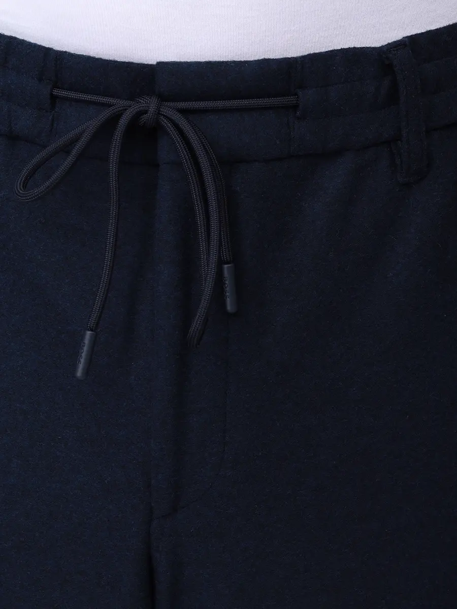 Костюм однотонный