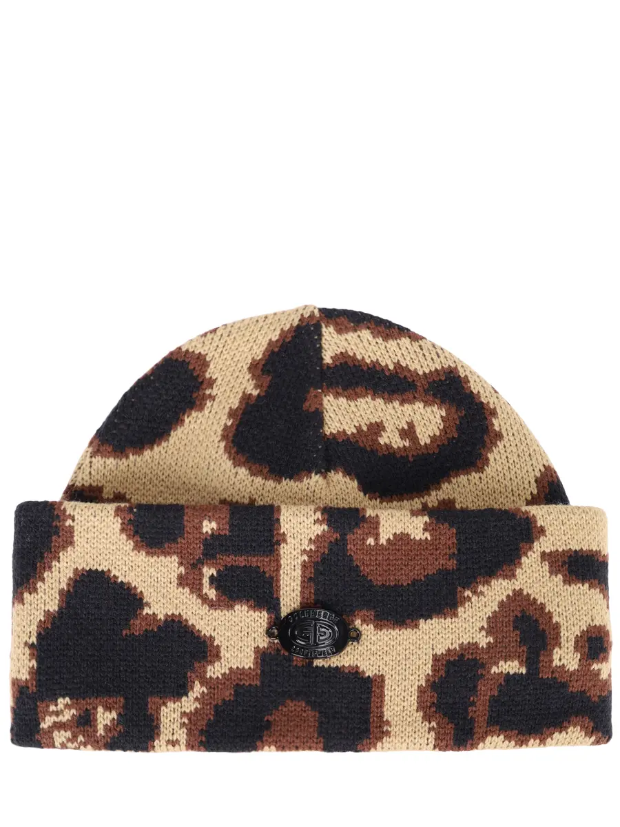 Шапка с принтом