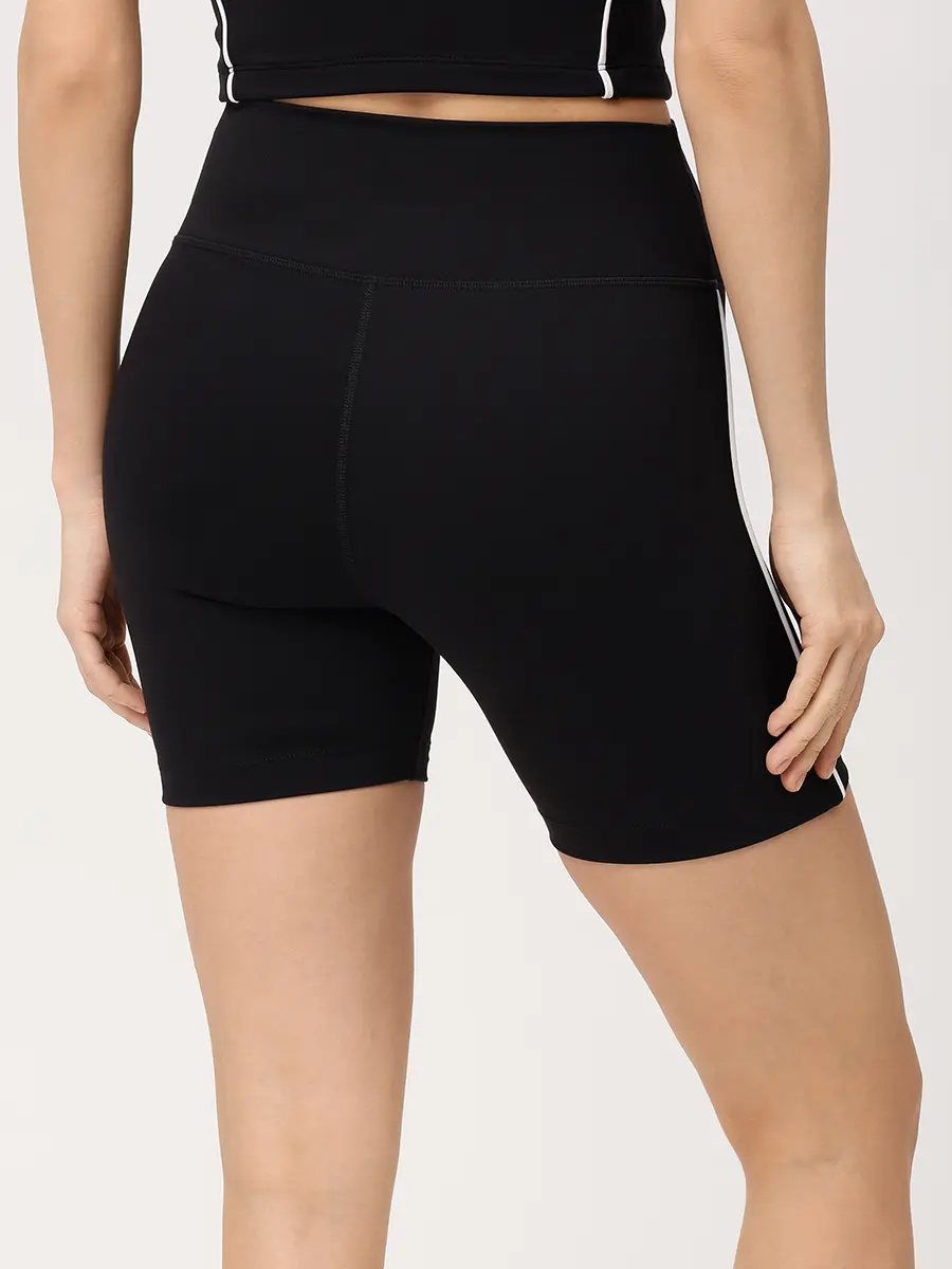 Шорты с логотипом