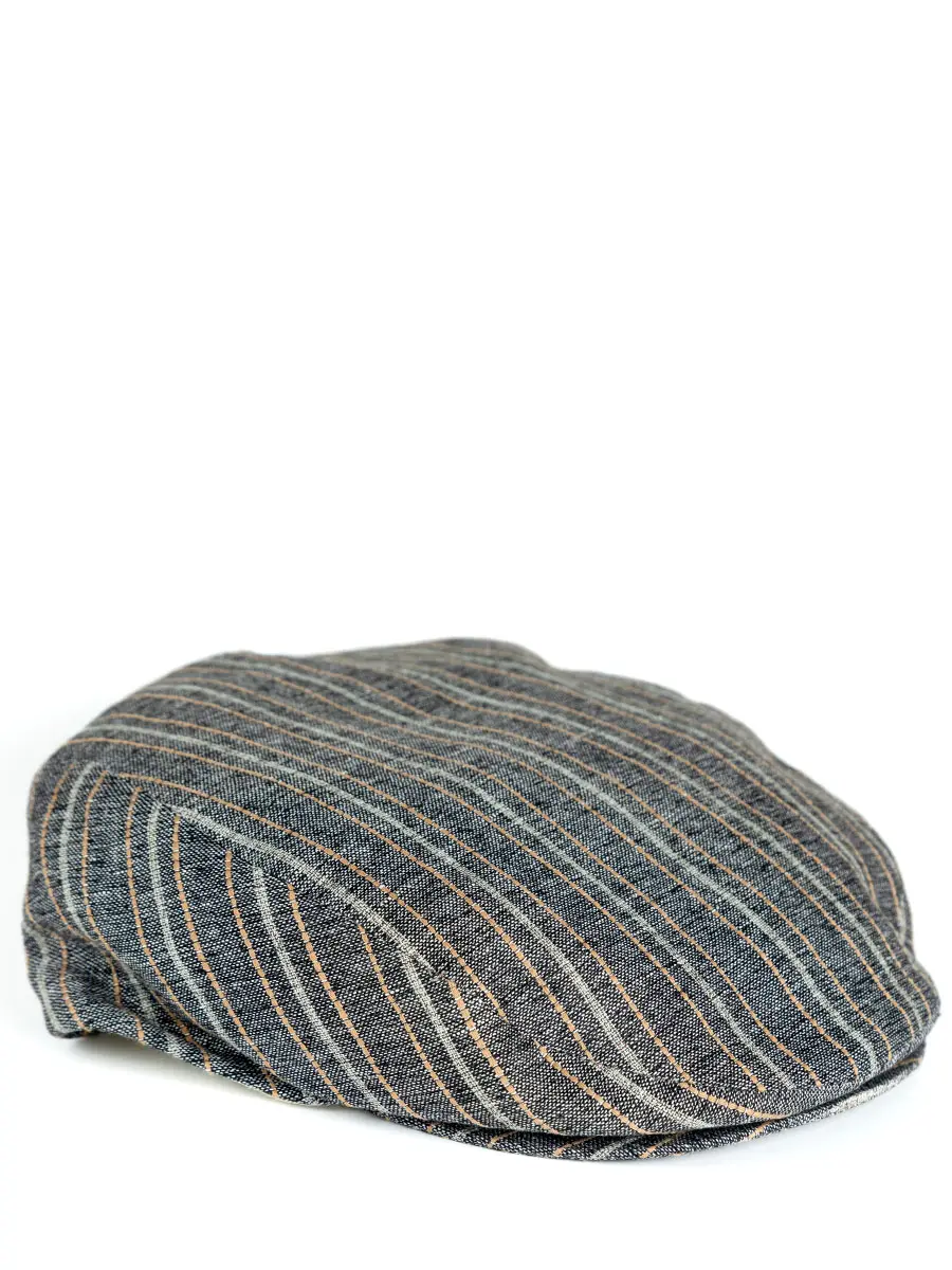 Кепка в полоску