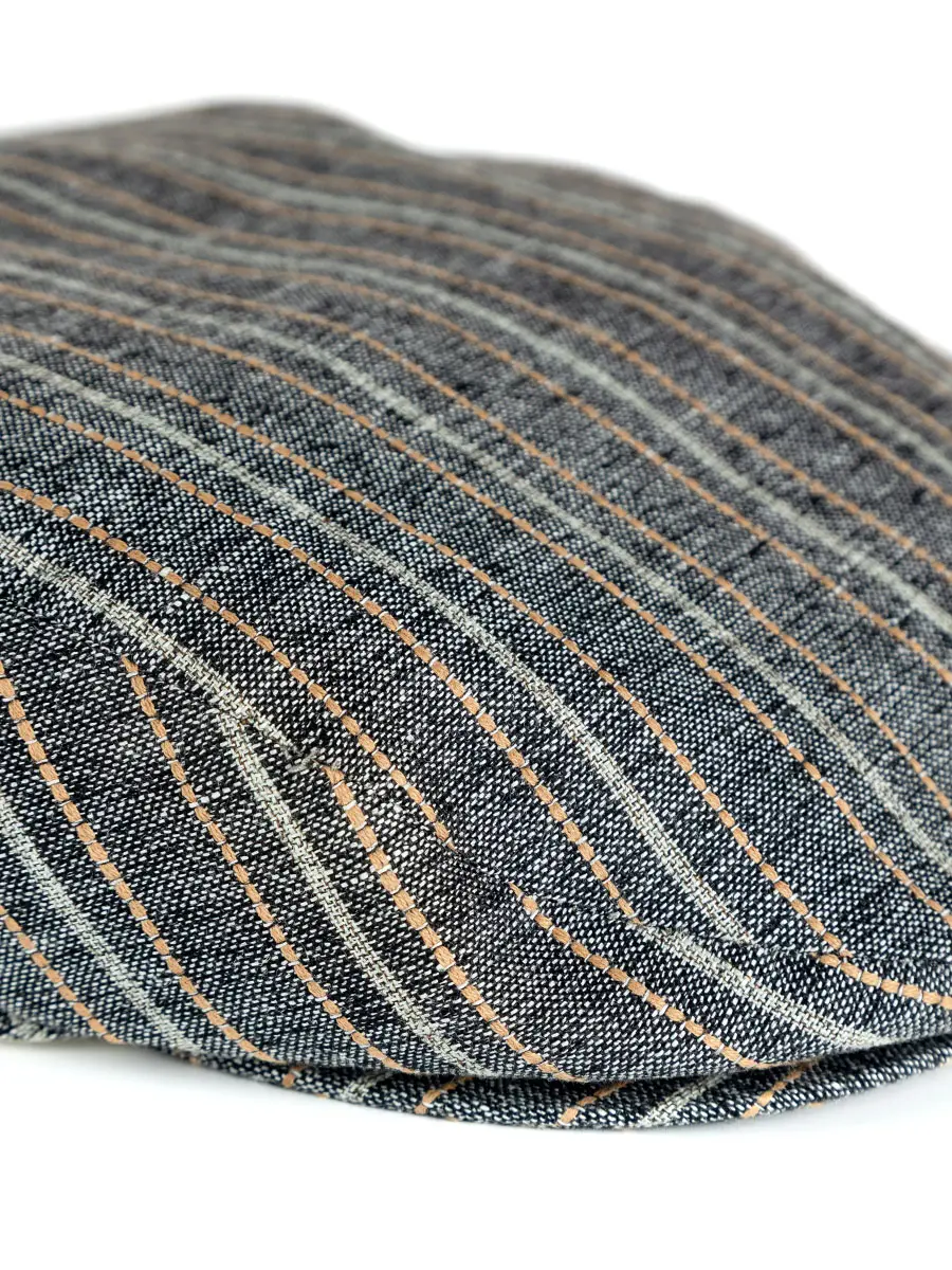 Кепка в полоску