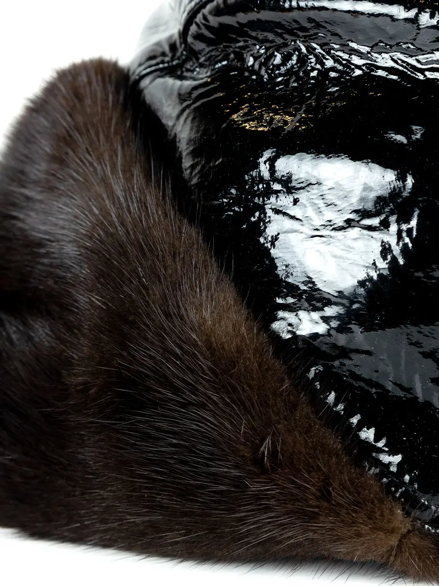 Шапка из кожи и меха