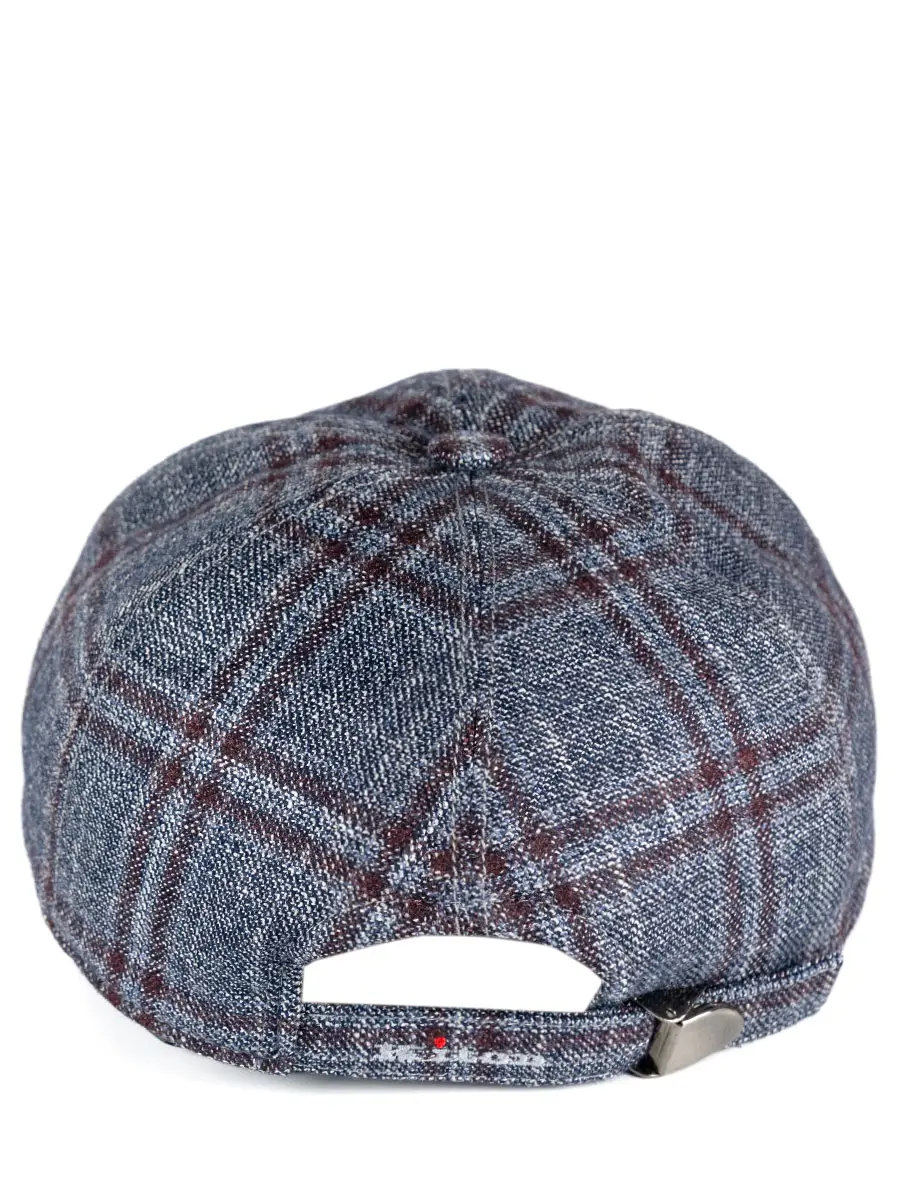 Кепка из шерсти