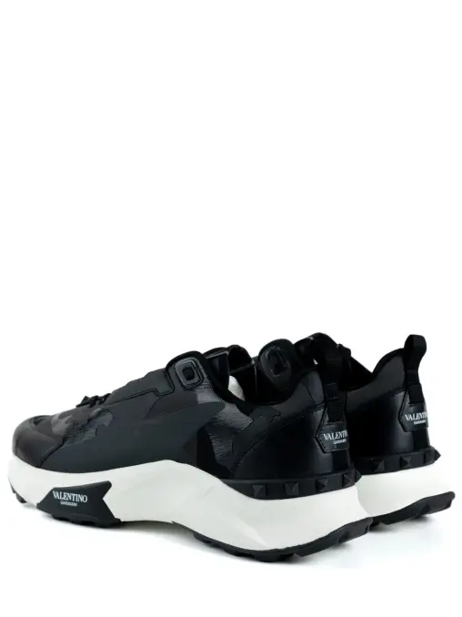 Кроссовки кожаные VALENTINO