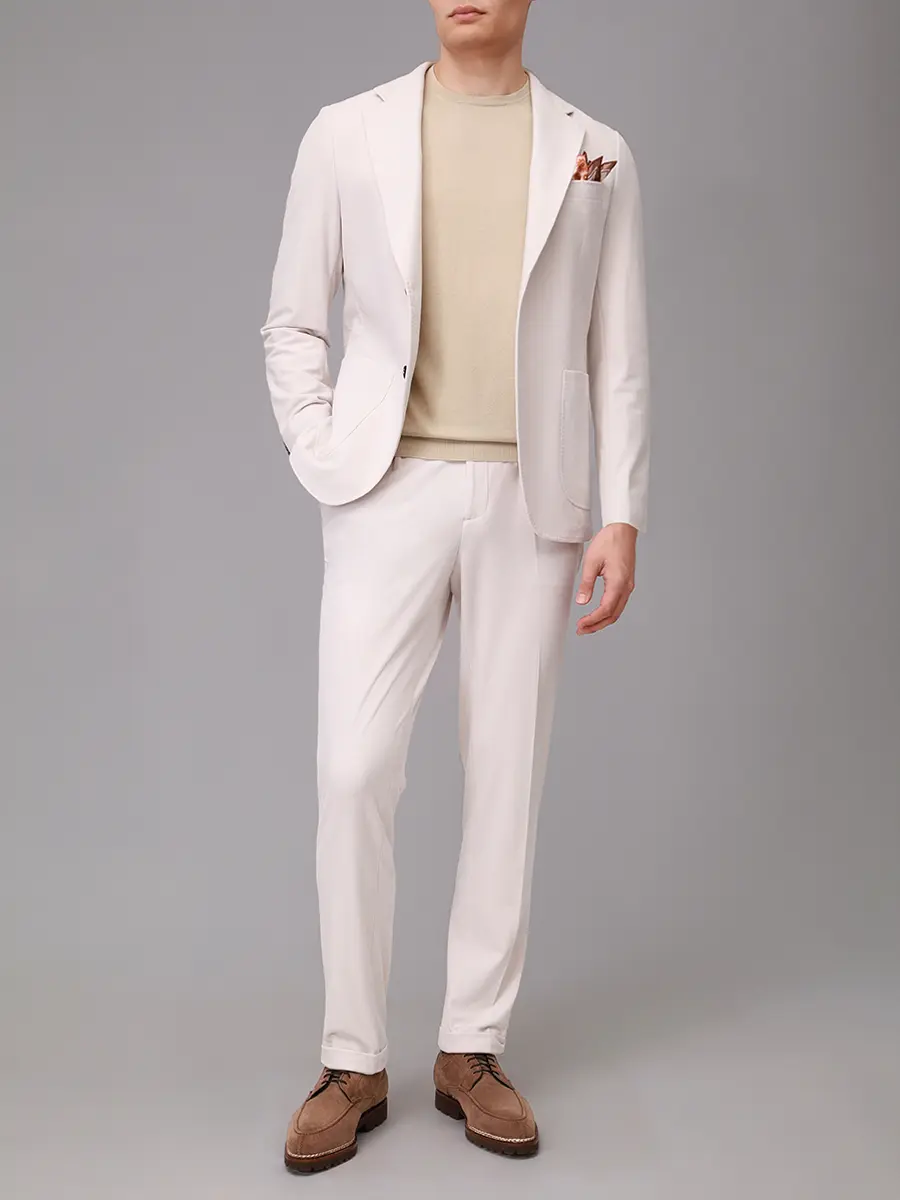 Костюм однотонный