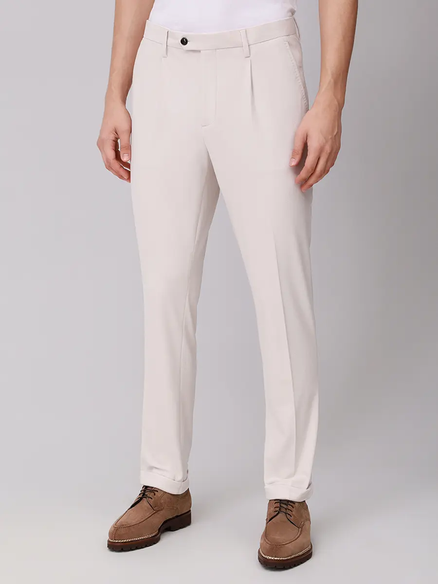 Костюм однотонный