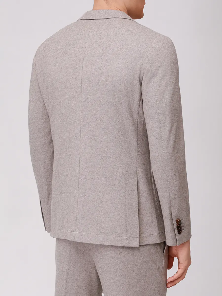 Костюм однотонный