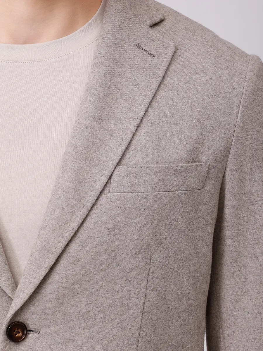 Костюм однотонный