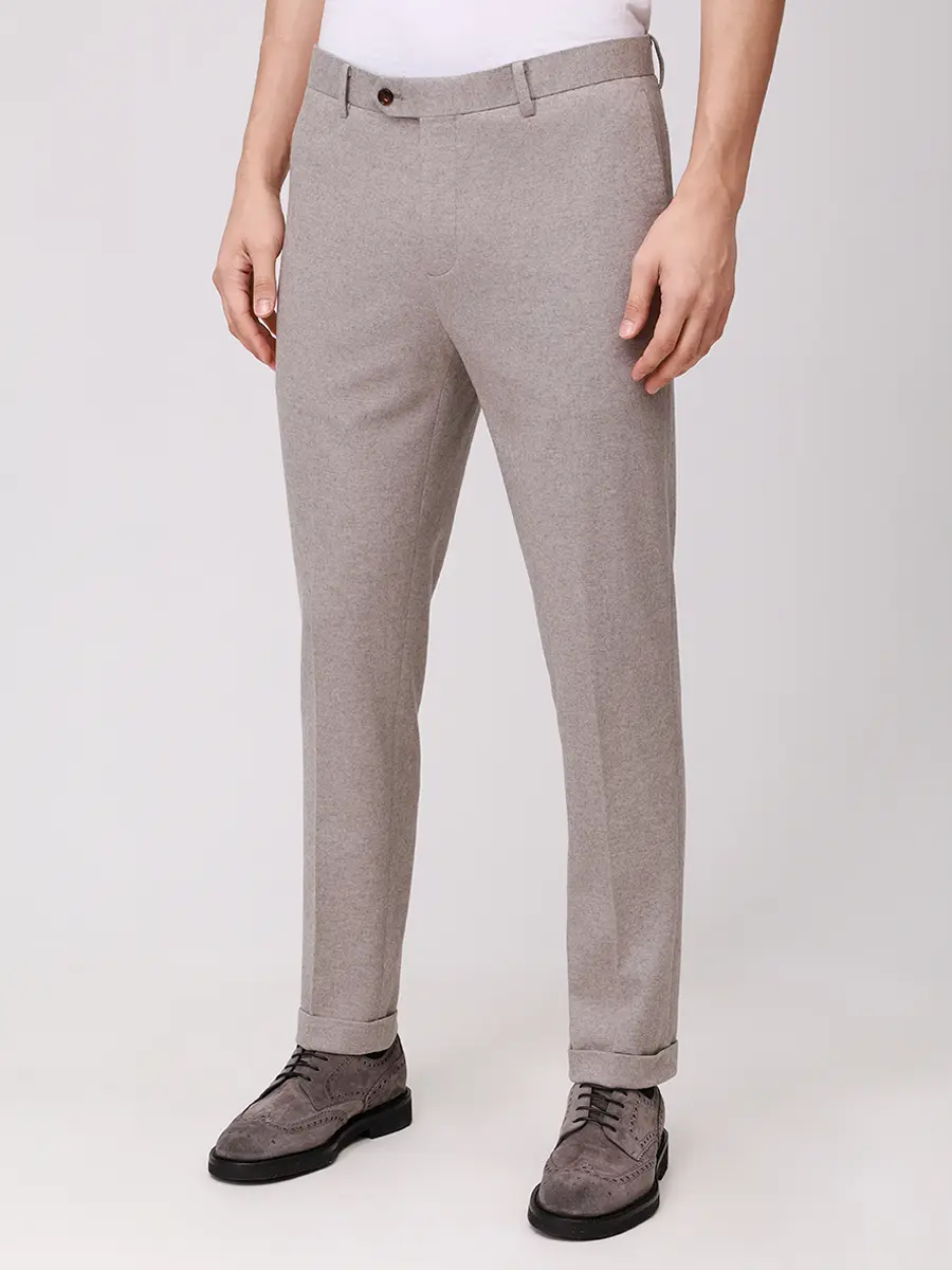 Костюм однотонный