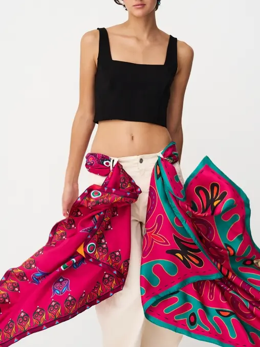 Платок шелковый Blooming YAKA