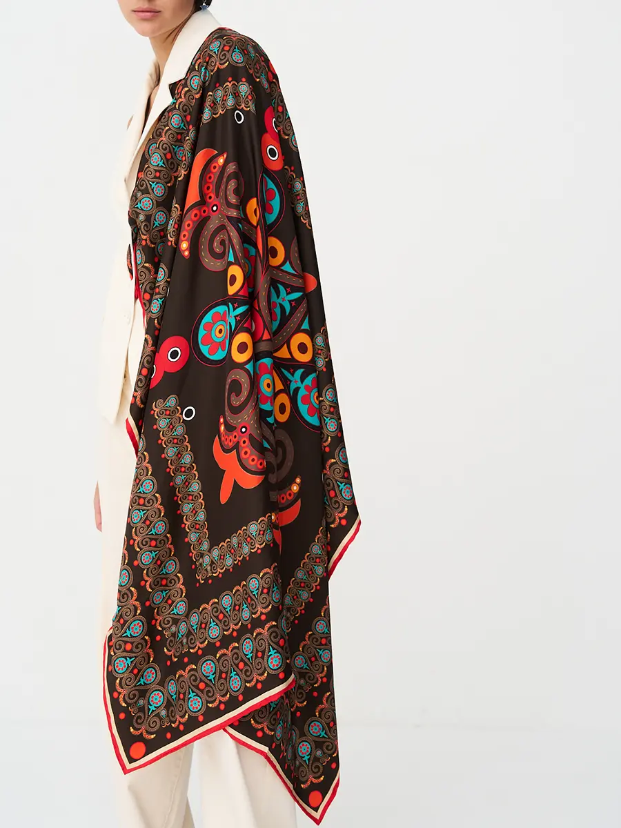 Платок шелковый Bright Flower 2