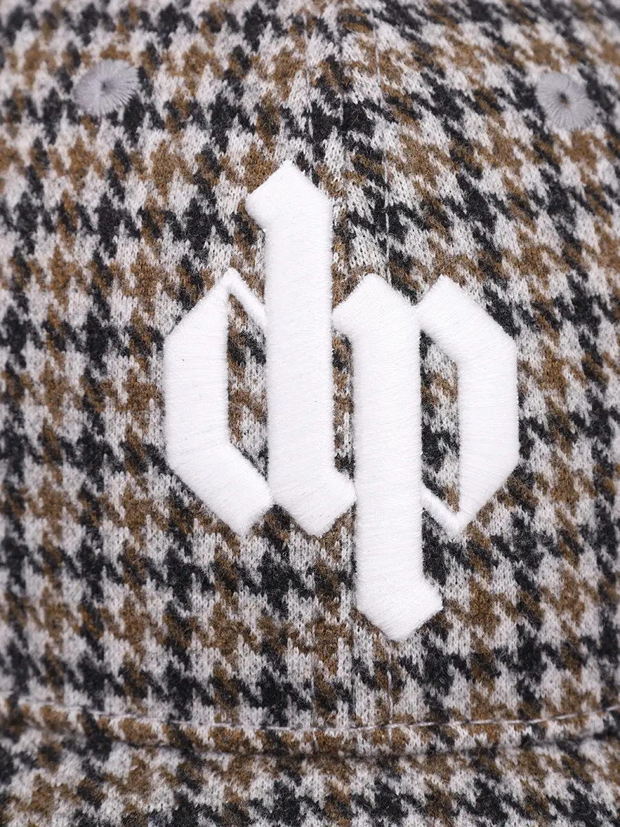 Кепка в клетку