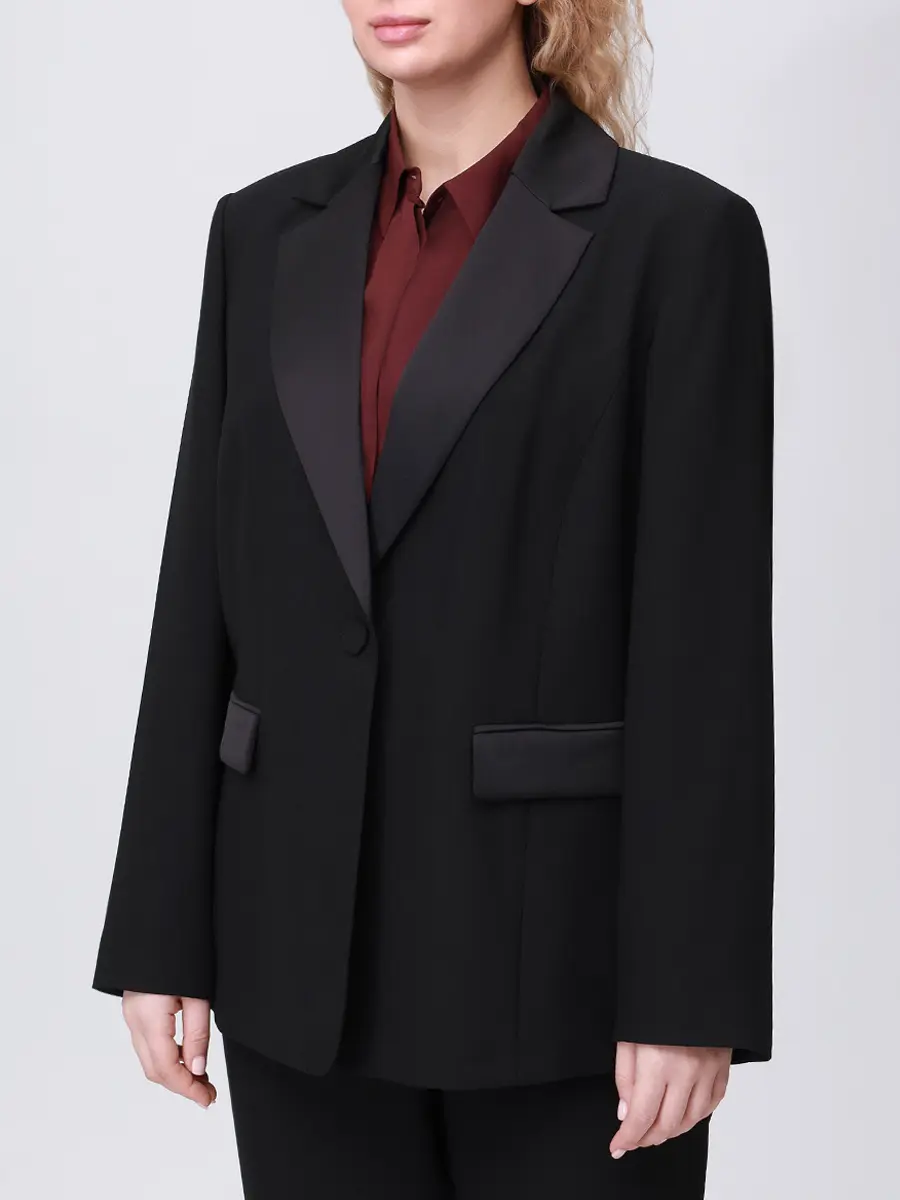 Костюм однотонный