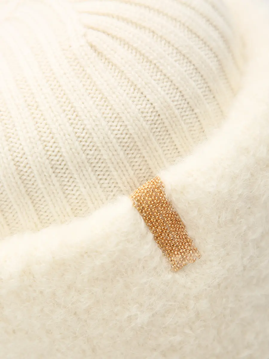 Шапка из шерсти и кашемира