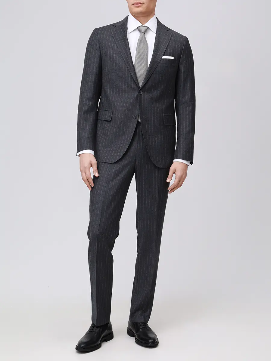 Костюм шерстяной