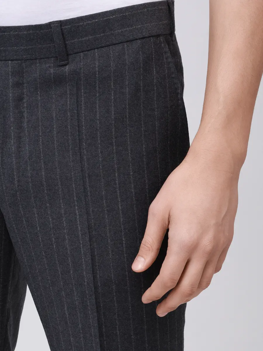 Костюм шерстяной