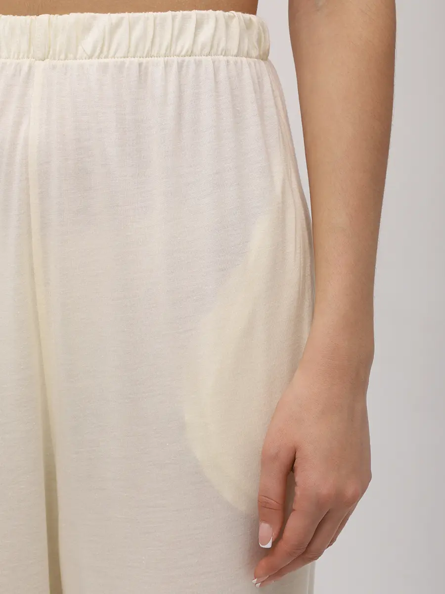 Джоггеры из молока