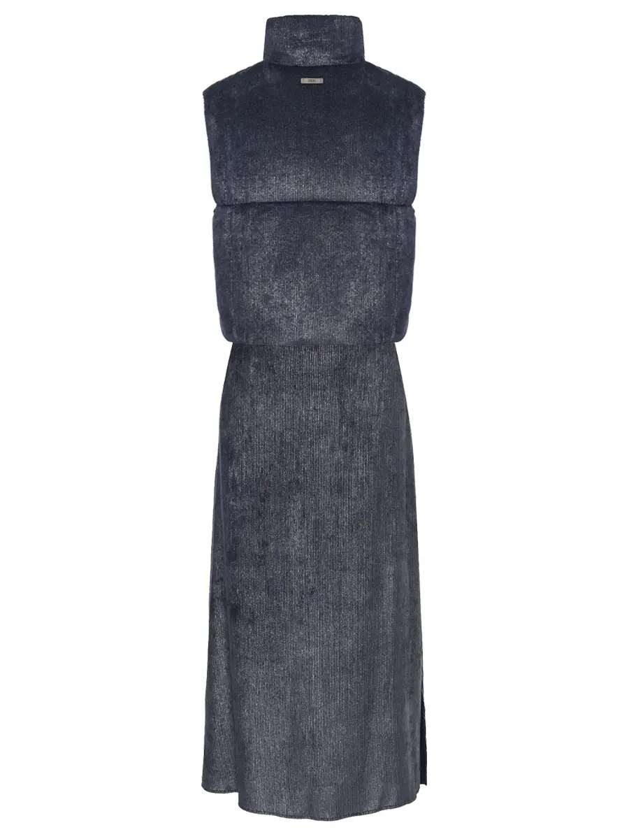 Костюм из вискозы