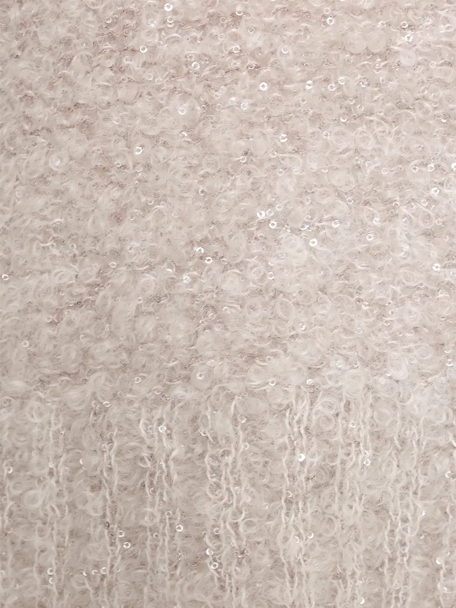 Пуловер с пайетками