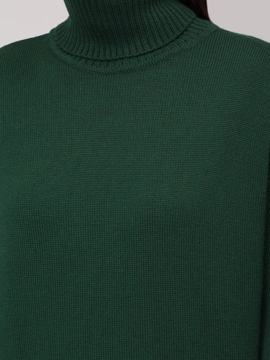 Свитер шерстяной