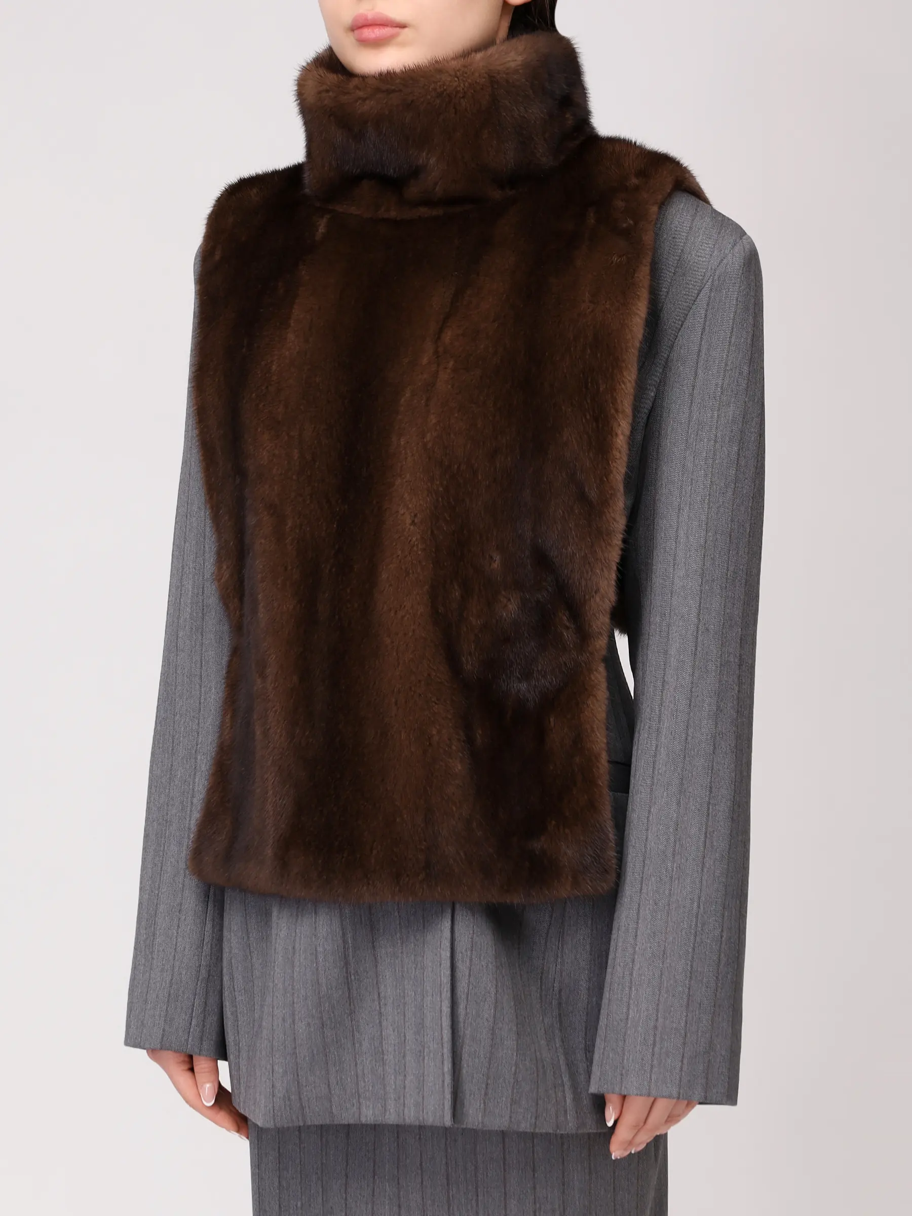 Манишка Nora норковая