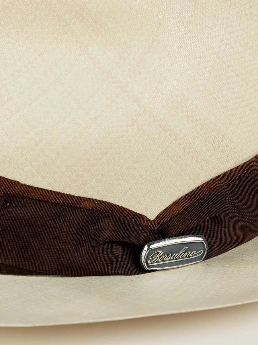 Шляпа соломенная