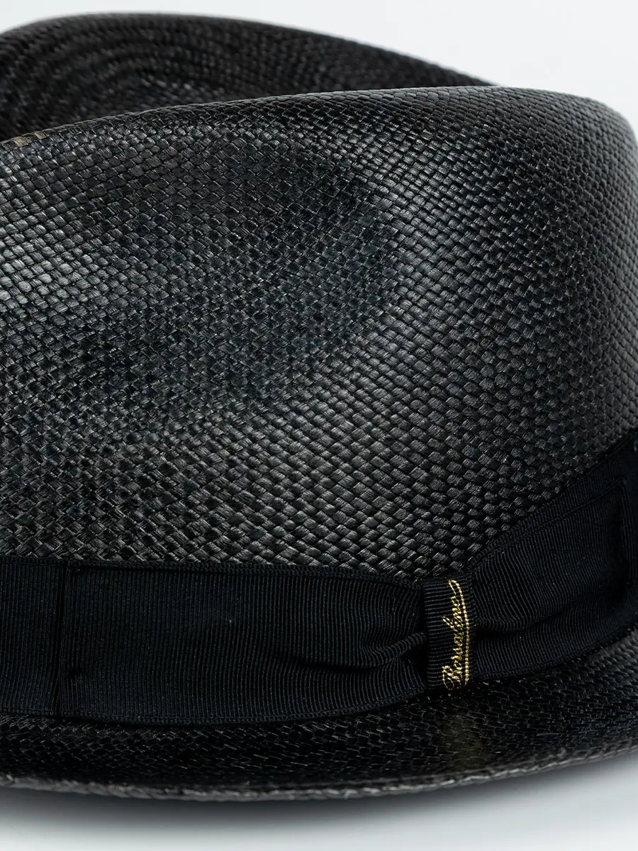 Шляпа соломенная