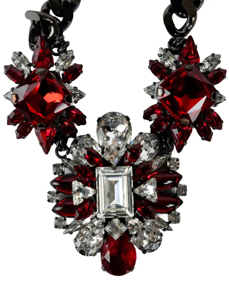 Колье из камней