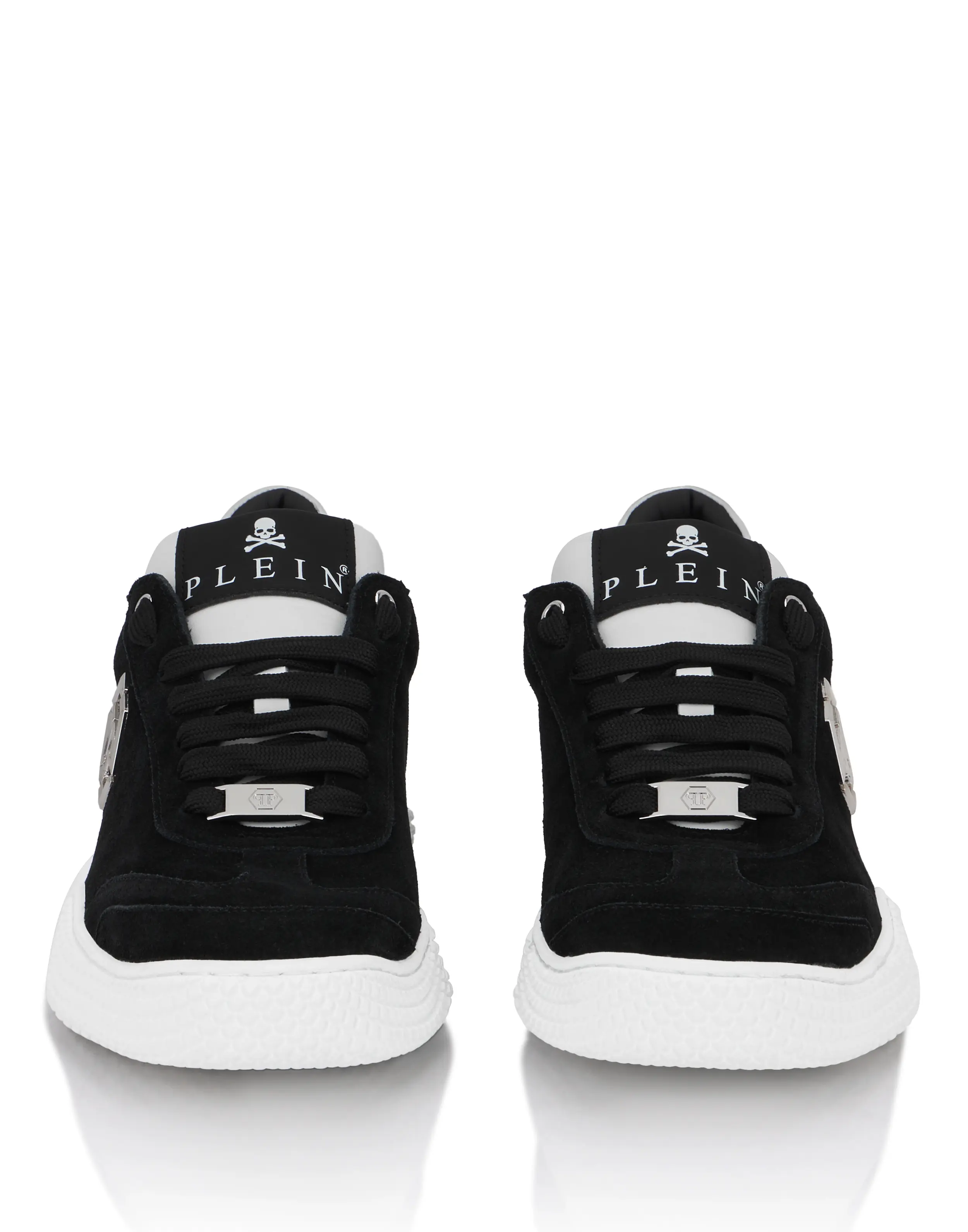 Кроссовки замшевые