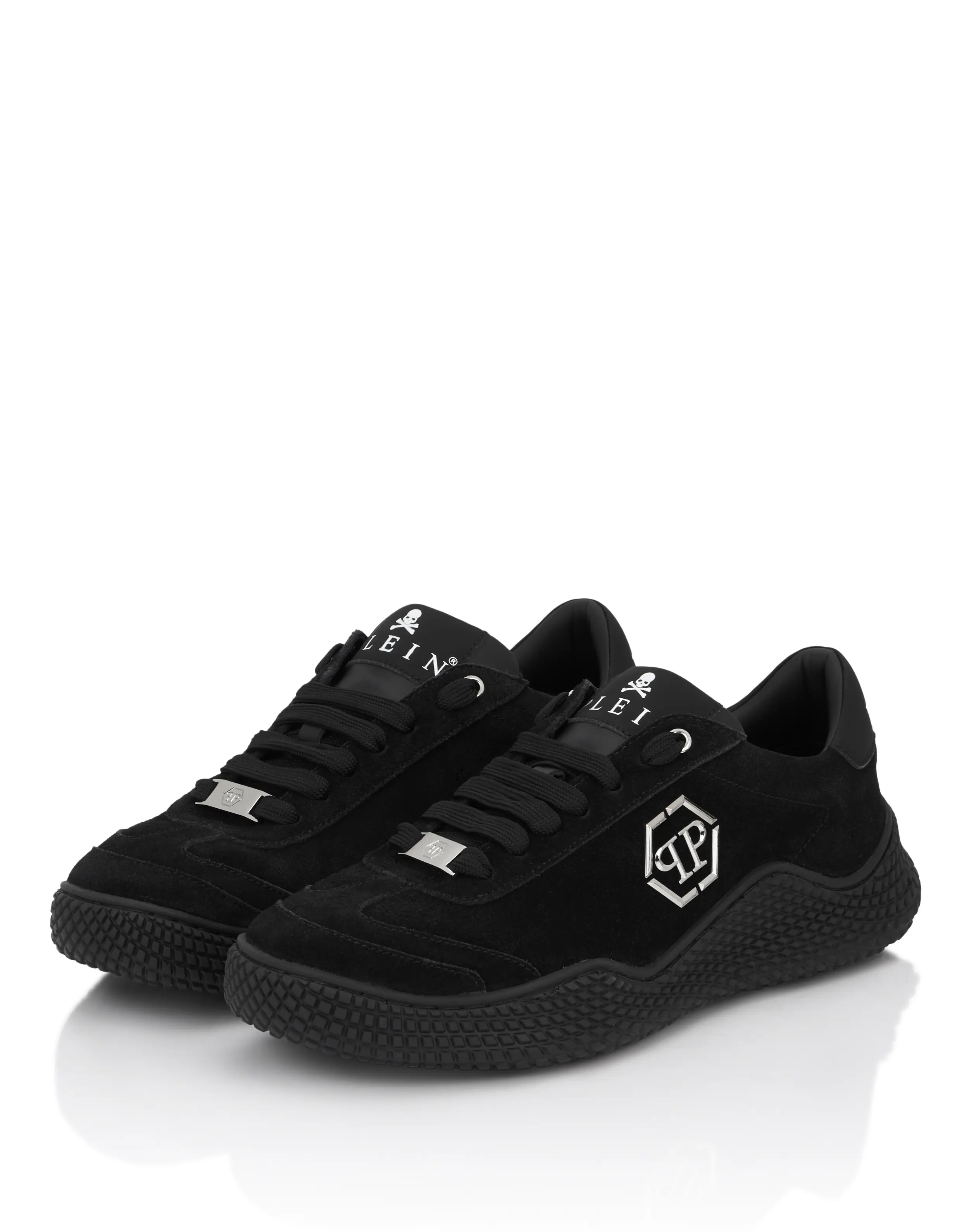 Кроссовки замшевые