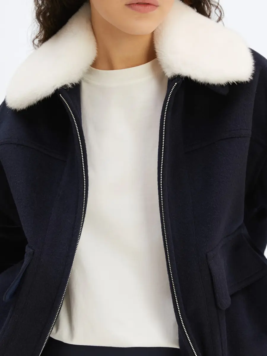 Бомбер с мехом норки