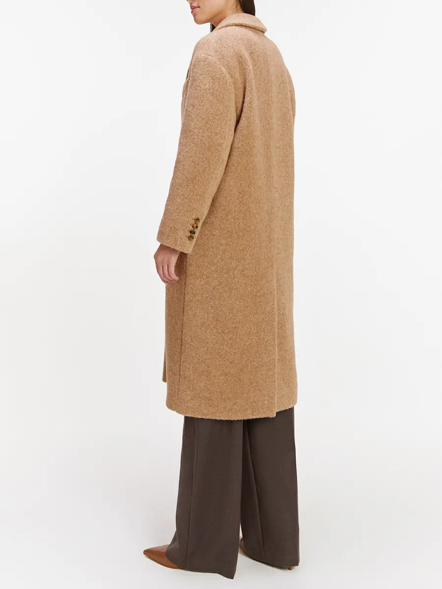 Пальто из шерсти альпака