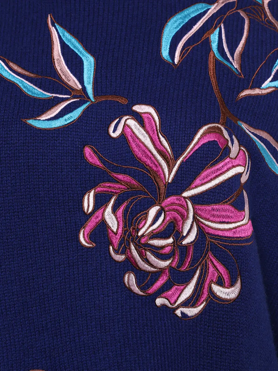 Свитер шерстяной