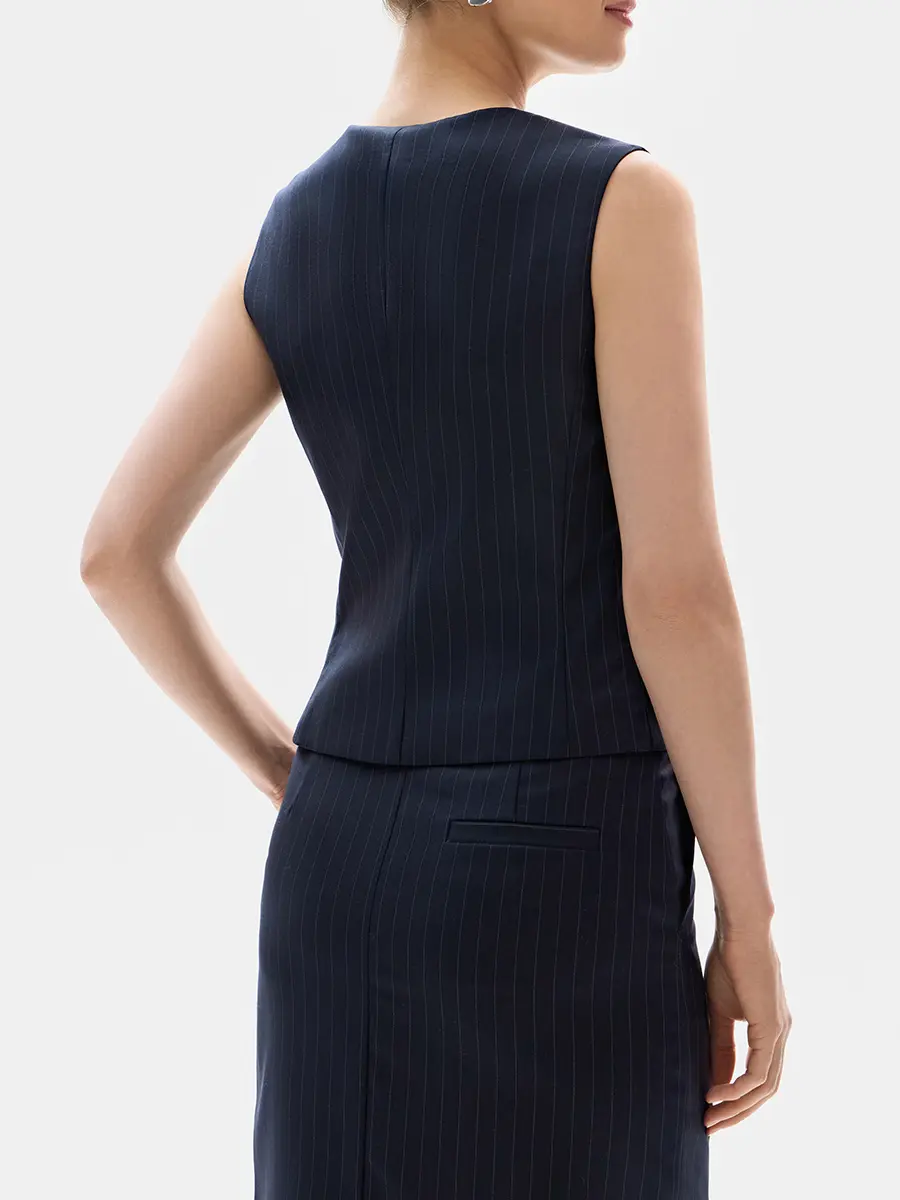 Жилет шерстяной