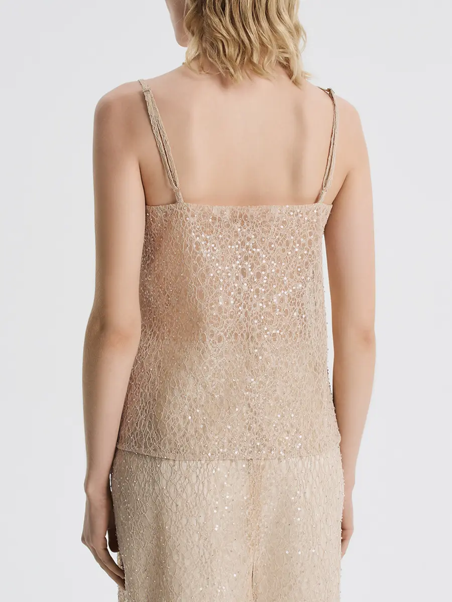 Топ с вышивкой