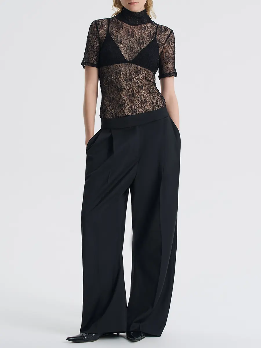 Топ из кружевной сетки